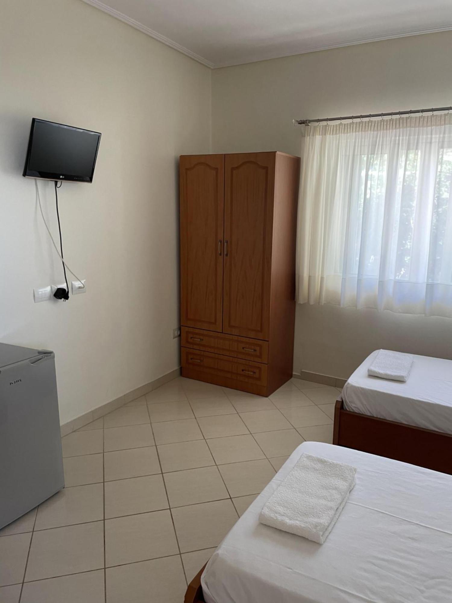 Olympian Rooms Dhërmi Kültér fotó